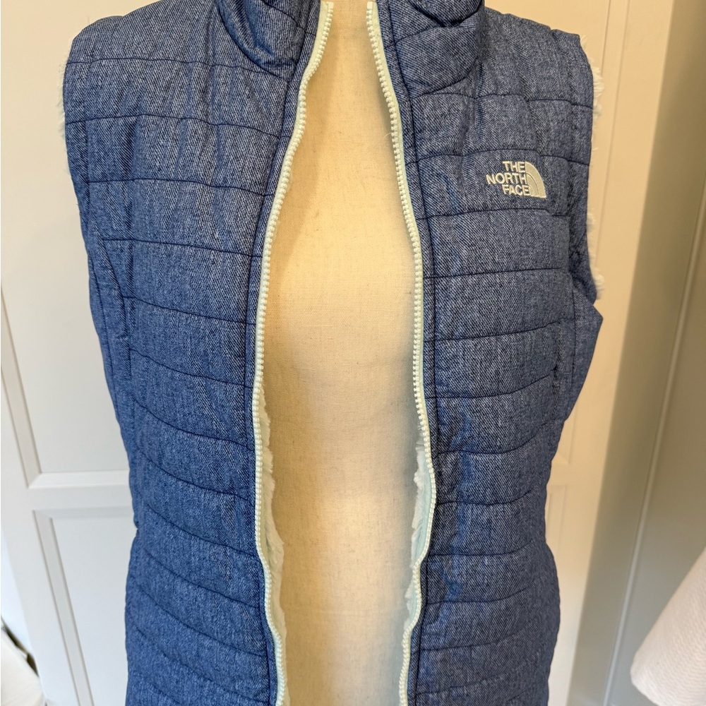 The North Face Girls Blue Quilted Vest